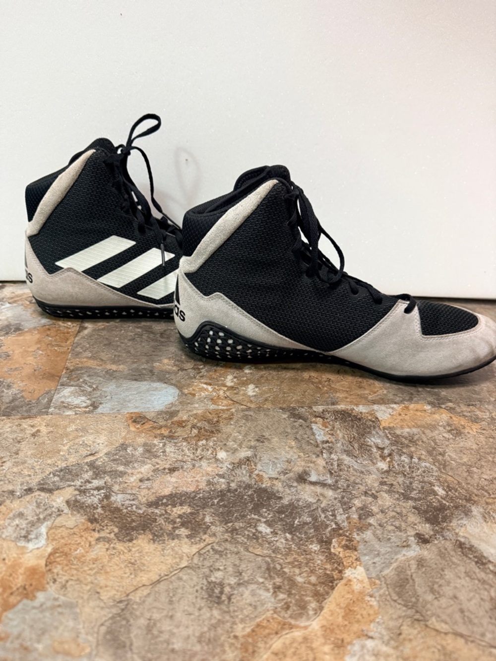 Adidas Mat Wizard 5 Black and Light Gray High-Top Wrestling Shoes - Picture 2 of 8